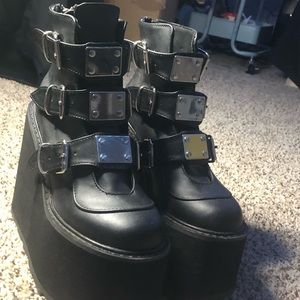 demonias platform boots